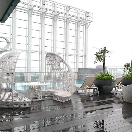 ג'והור בהרו A Stylish High-Floor 2Br Suasana Suites Views מראה חיצוני תמונה