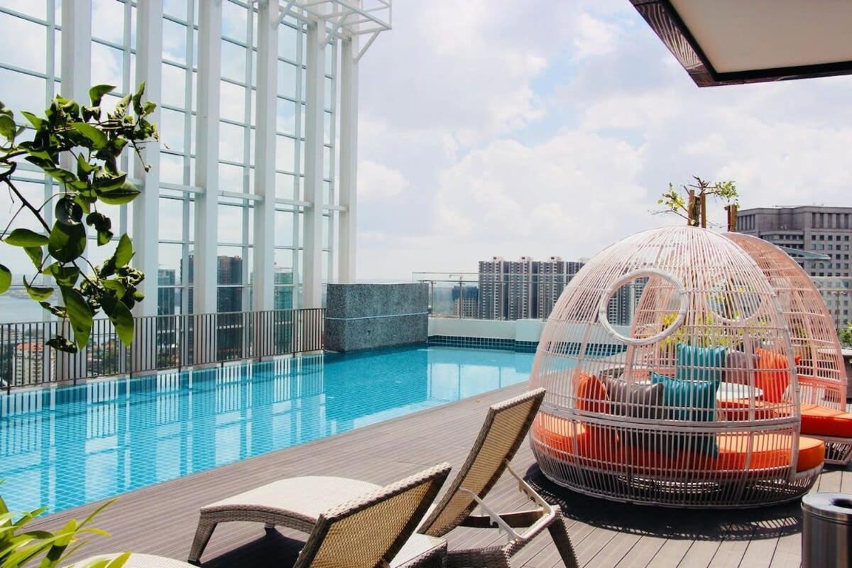 ג'והור בהרו A Stylish High-Floor 2Br Suasana Suites Views מראה חיצוני תמונה